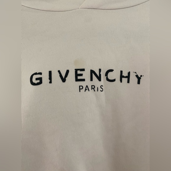 Authentic Givenchy Vintage Hoodie - Picture 3 of 4